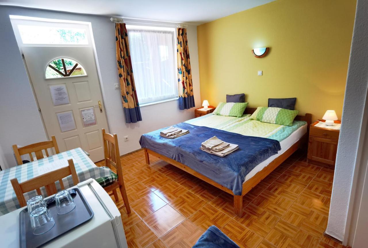 Family Vendeghaz Hotel Hajduszoboszlo Luaran gambar