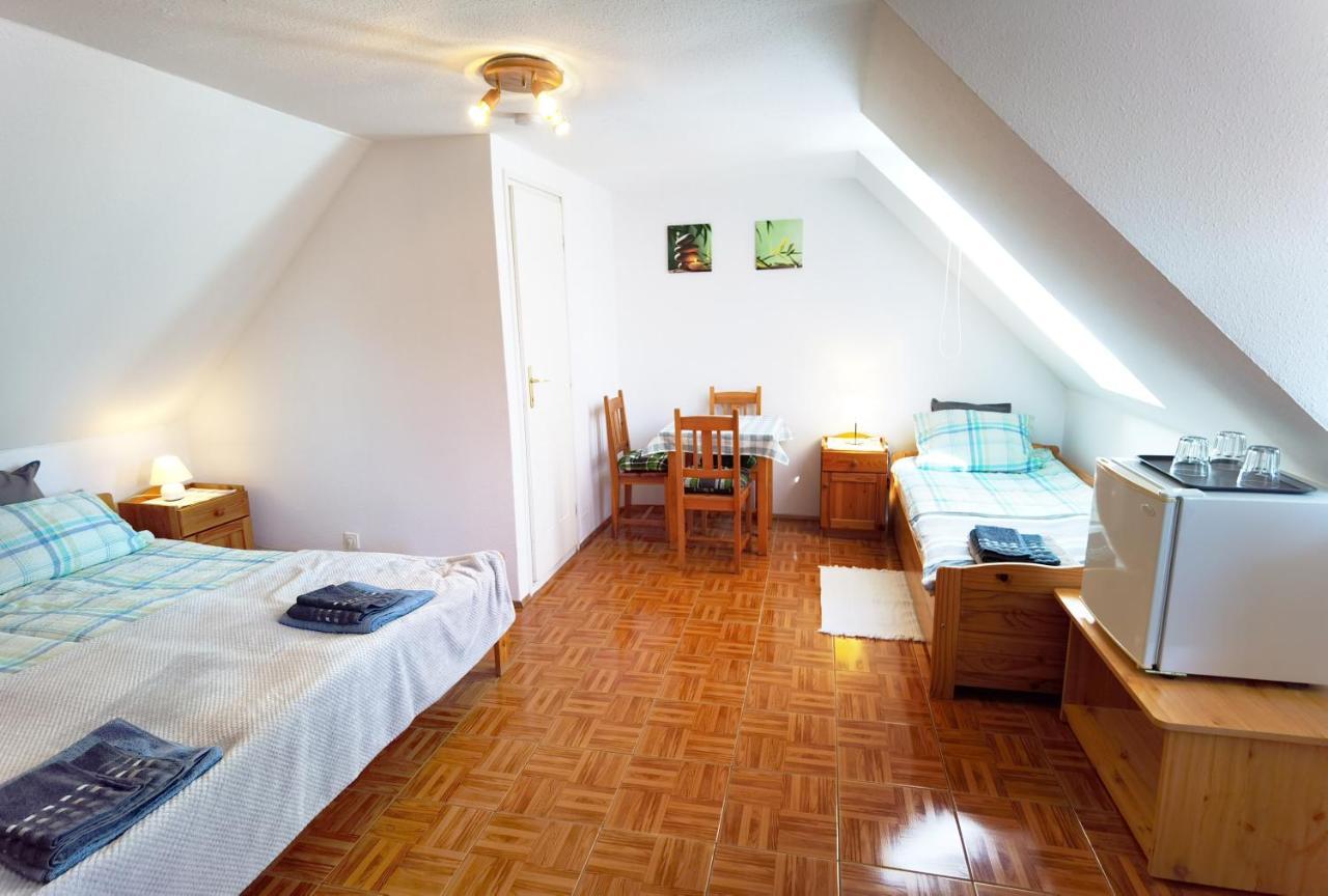 Family Vendeghaz Hotel Hajduszoboszlo Luaran gambar