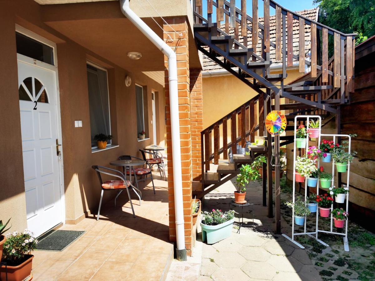Family Vendeghaz Hotel Hajduszoboszlo Luaran gambar